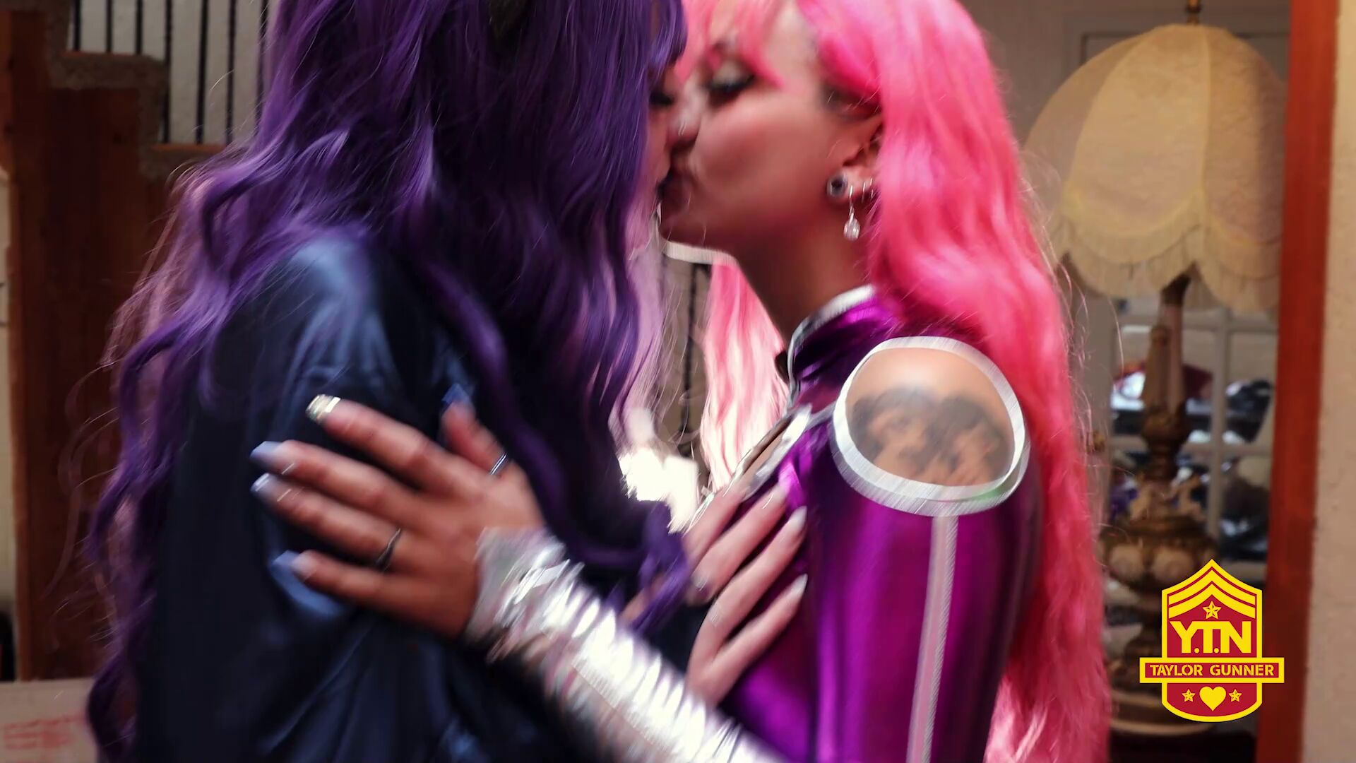 DC Lesbian-Anal